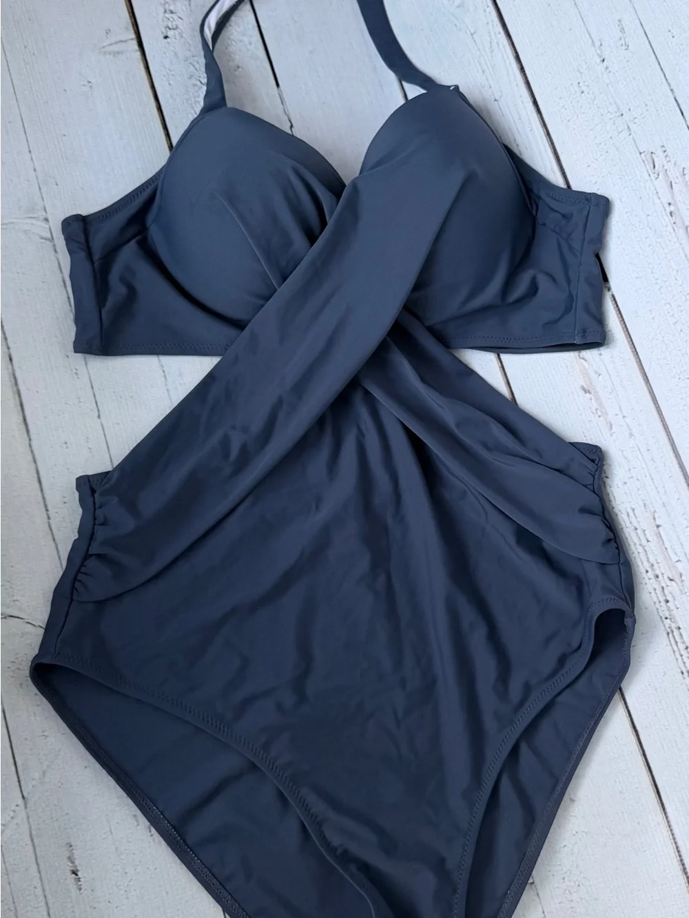 Cupshe Navy Twist-Halter One-Piece Swimsuit